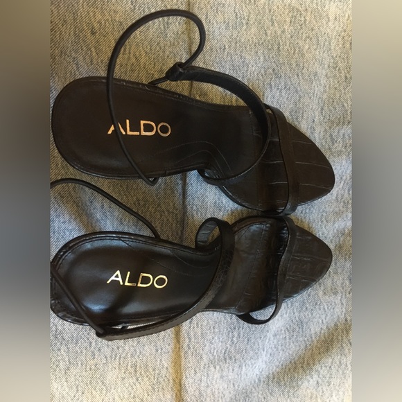 Elegant Black Classic Leather High Heel Straps Aldo Evening Dress Up Sandals - Picture 5 of 7